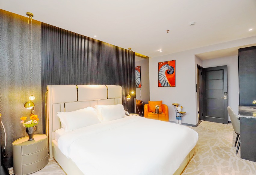 SUPERIOR DOUBLE BALCONY-16